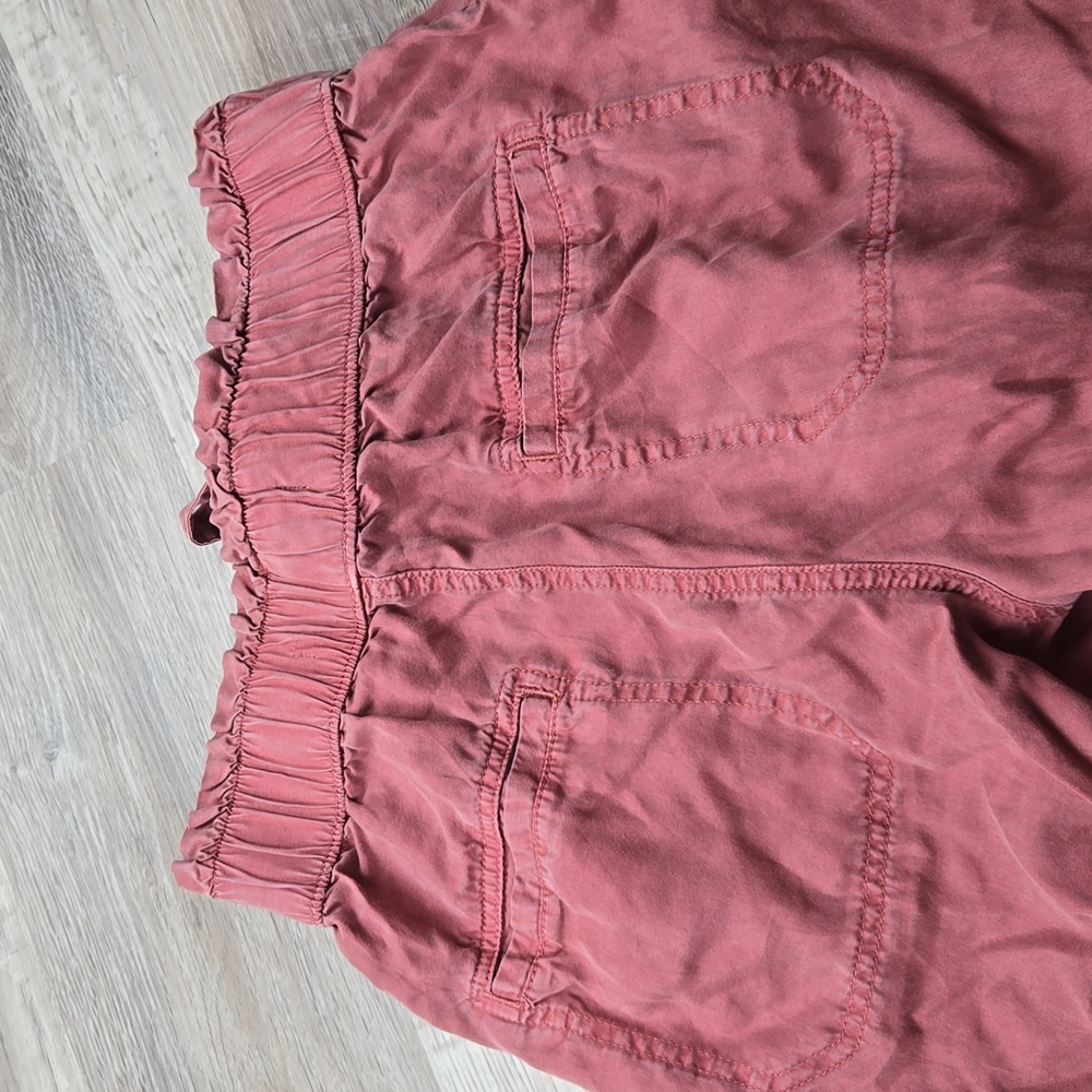 SO high rise jogger M lyocell light brick red pants - Picture 5 of 5